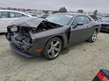 Salvage Dodge Challenger