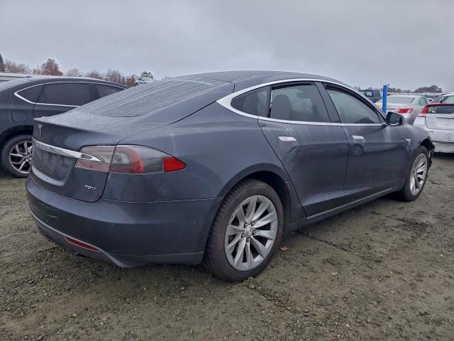 Tesla Model S Image 2