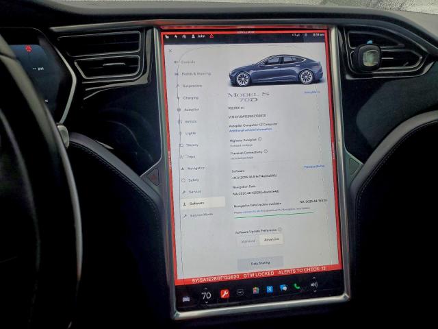 Tesla Model S Image 8