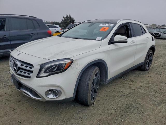  Salvage Mercedes-Benz GLA