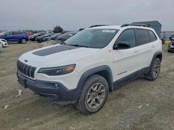  Salvage Jeep Cherokee