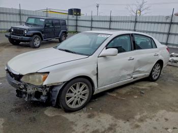  Salvage Toyota Avalon