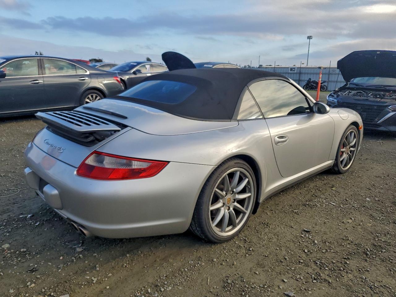 Porsche 911 Carrera S Cabriolet Image 2