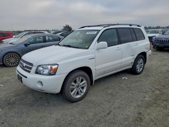  Salvage Toyota Highlander