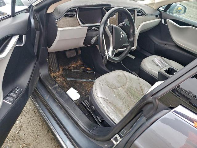 Tesla Model S Image 9