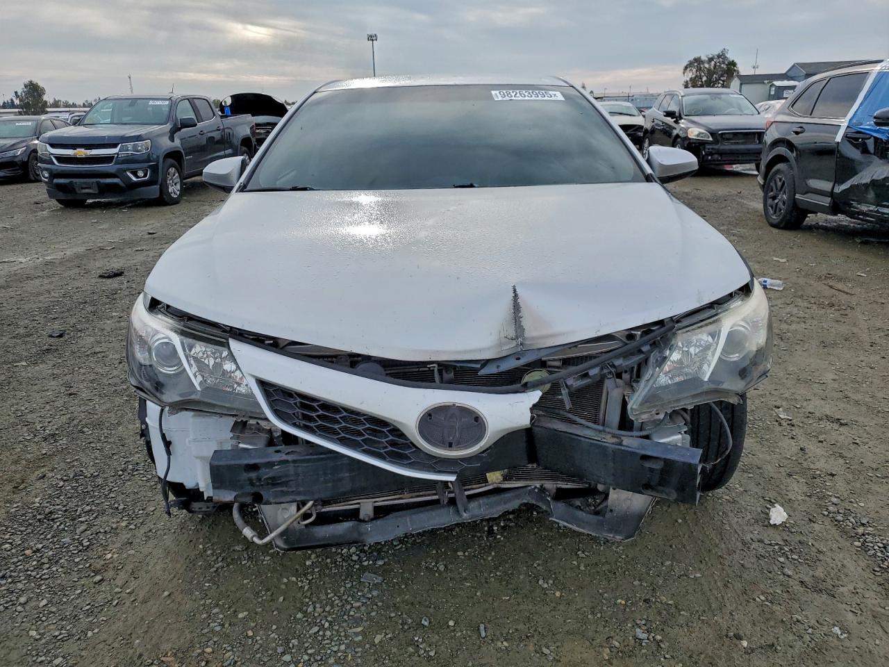 Toyota Camry L Image 9