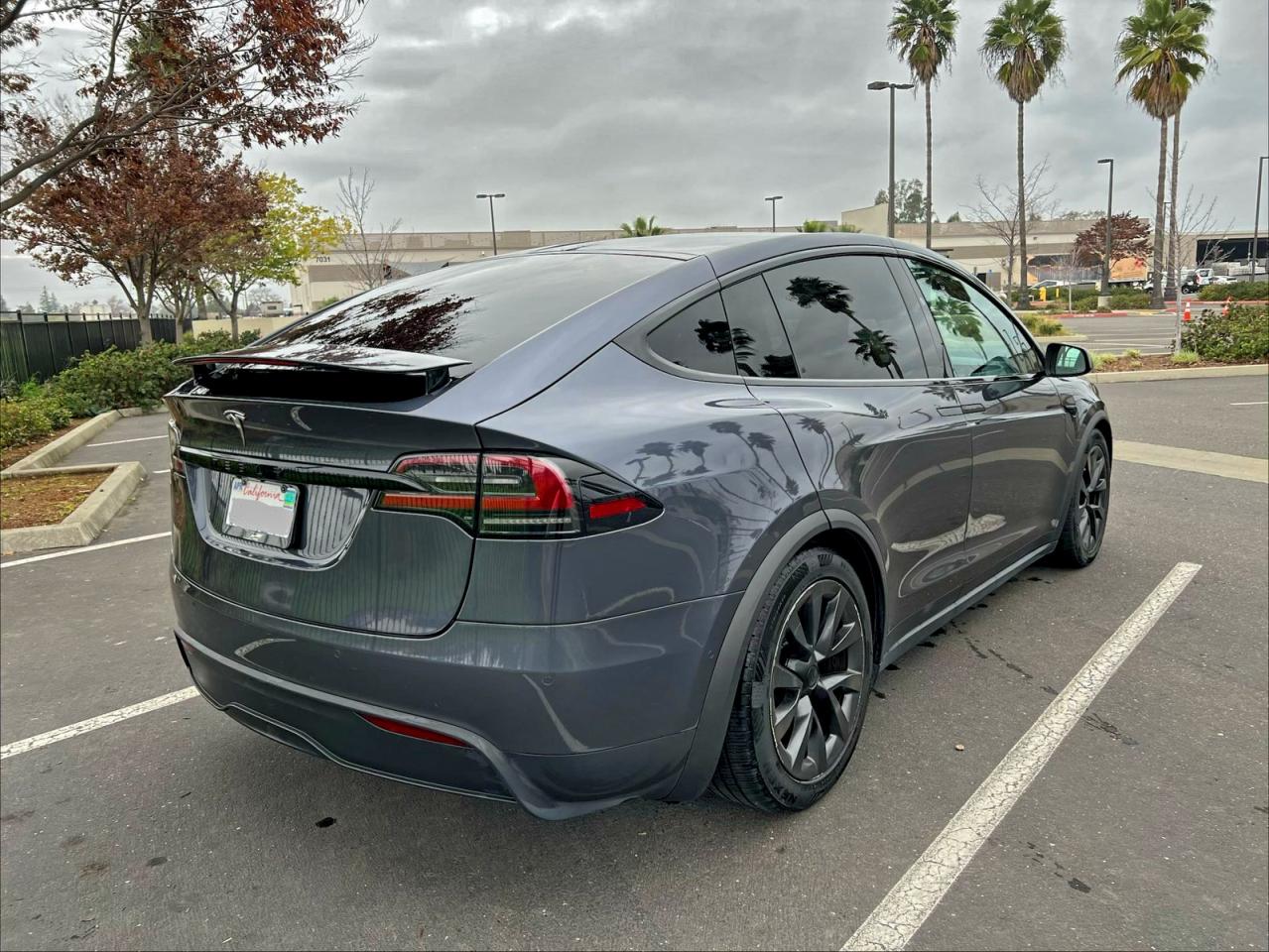 Tesla Model X Image 5