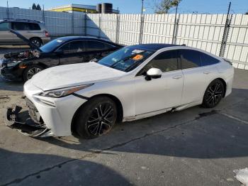  Salvage Toyota Mirai