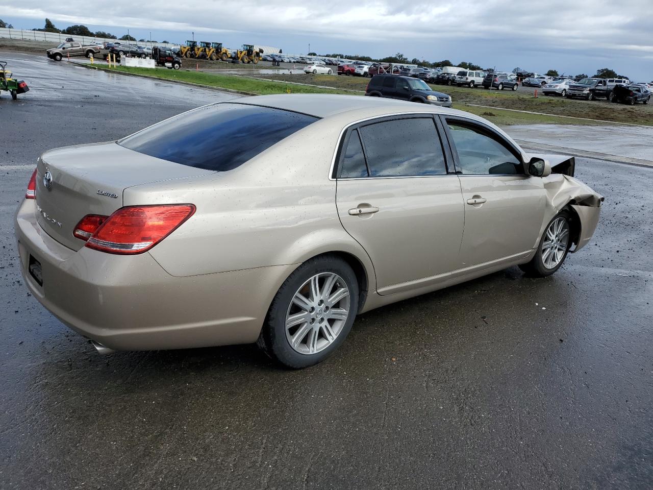 Toyota Avalon Xl Image 4