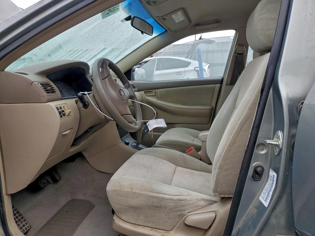 Toyota Corolla Ce Image 7