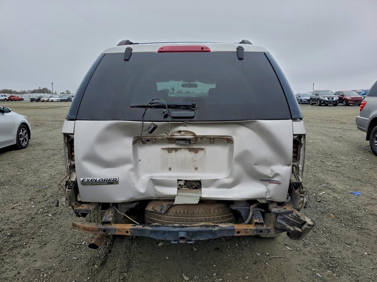 Ford Explorer Xlt Image 12