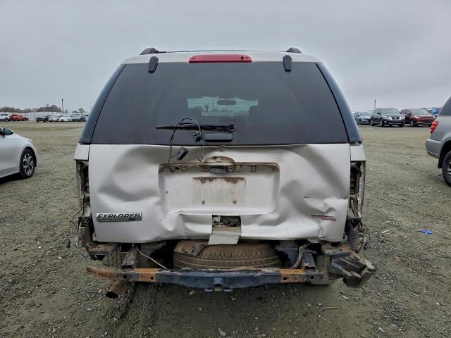 Ford Explorer Xlt Image 12