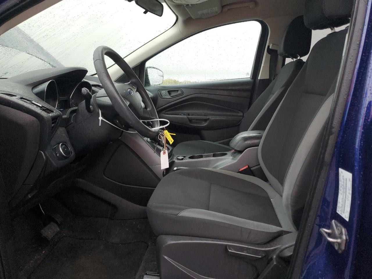 Ford Escape S Image 2