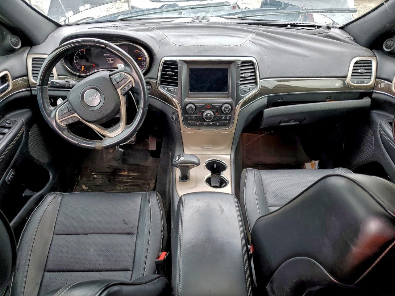 Jeep Grand Cherokee Overland Image 10