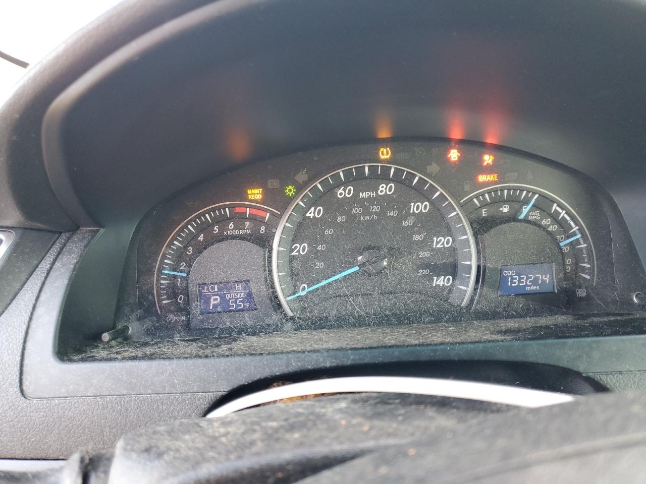 Toyota Camry Le Image 8