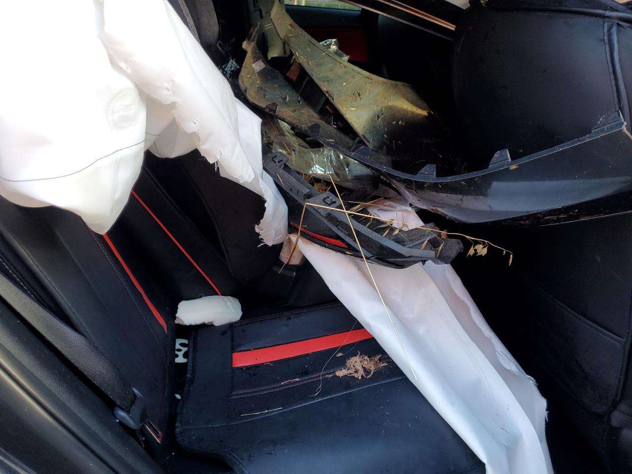 Kia Forte Gt Line Image 6