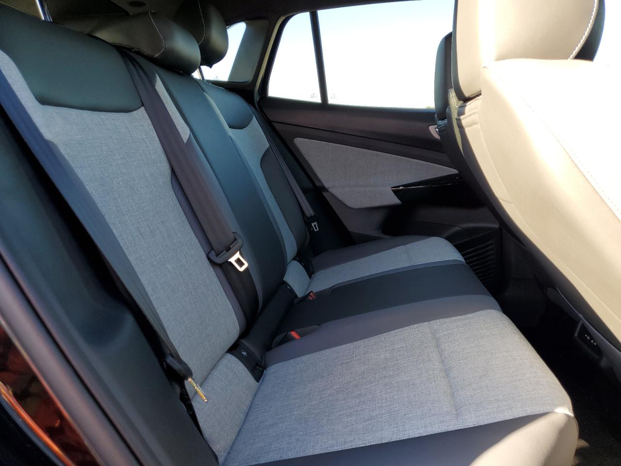 Volkswagen ID.4 Pro Image 12