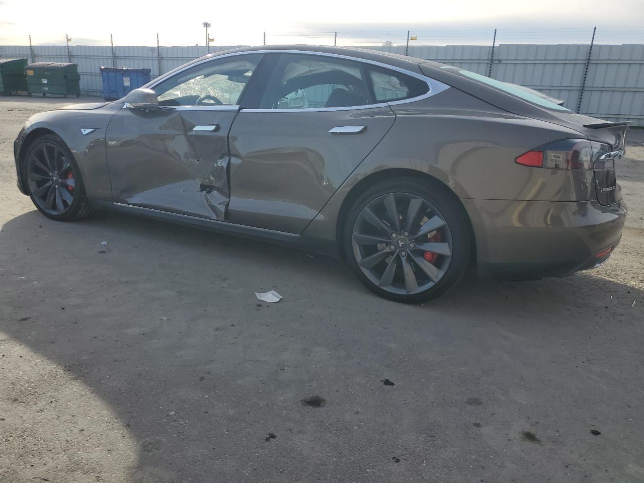 Tesla Model S Image 10