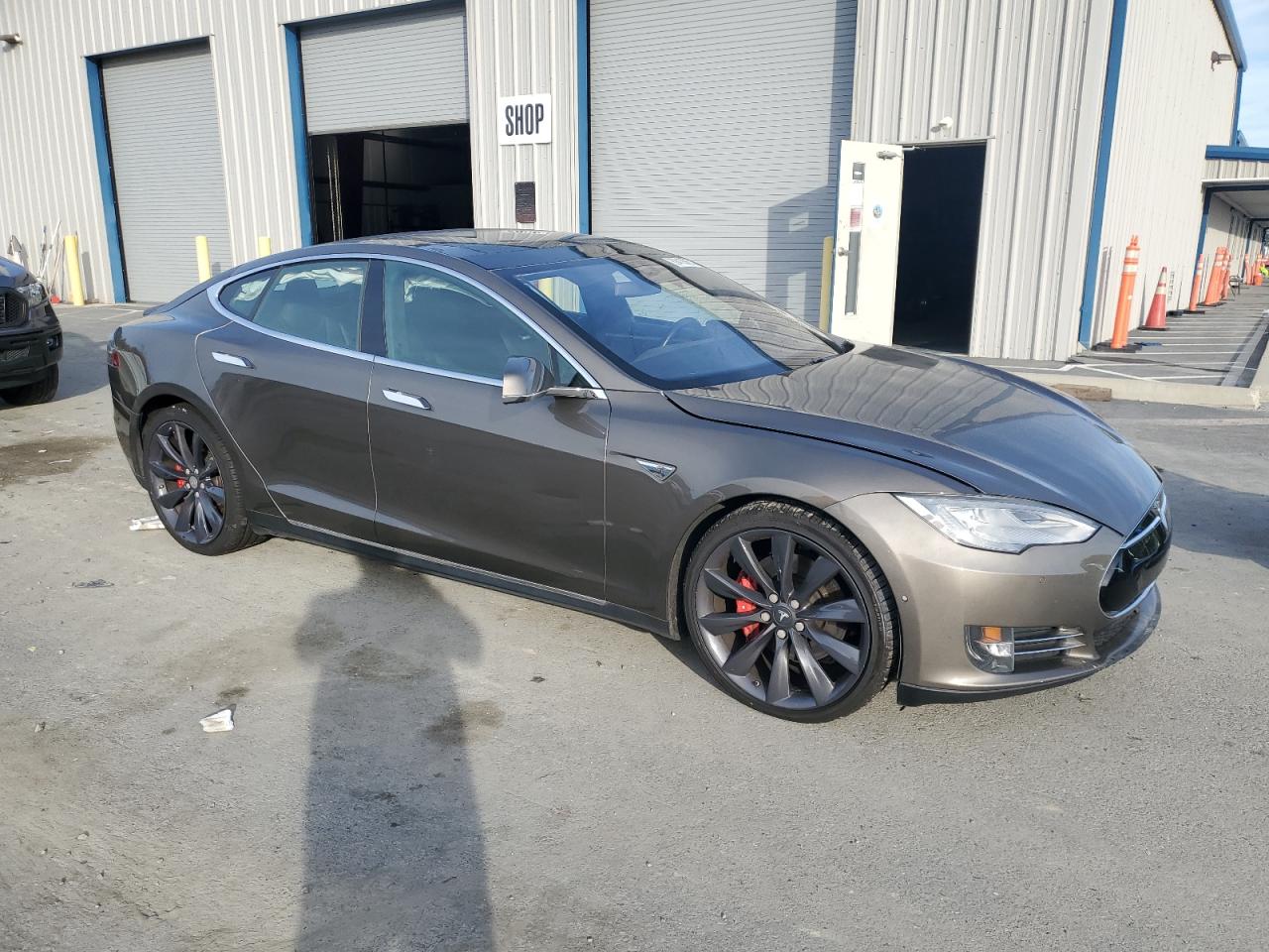 Tesla Model S Image 4