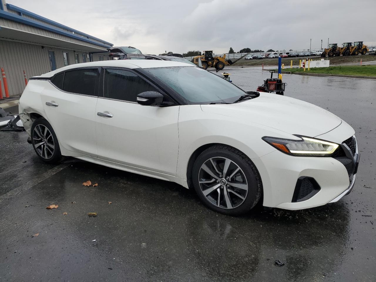 Nissan Maxima Sv Image 10