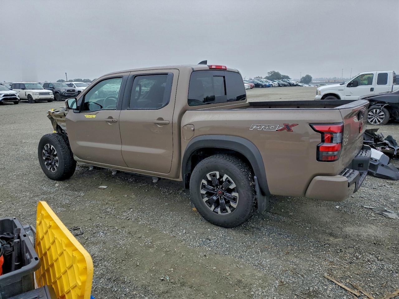 Nissan Frontier S Image 2