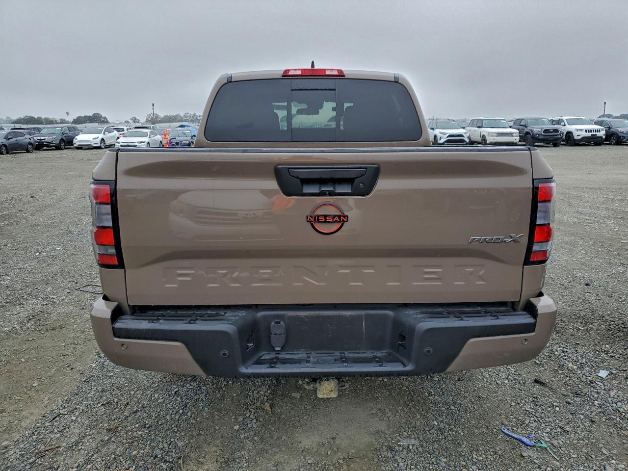 Nissan Frontier S Image 9