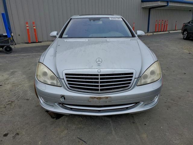 Mercedes-Benz S-Class 550 Image 10