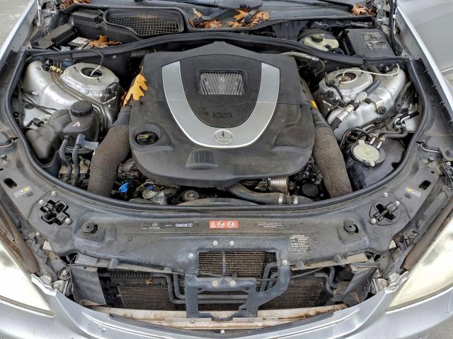 Mercedes-Benz S-Class 550 Image 6