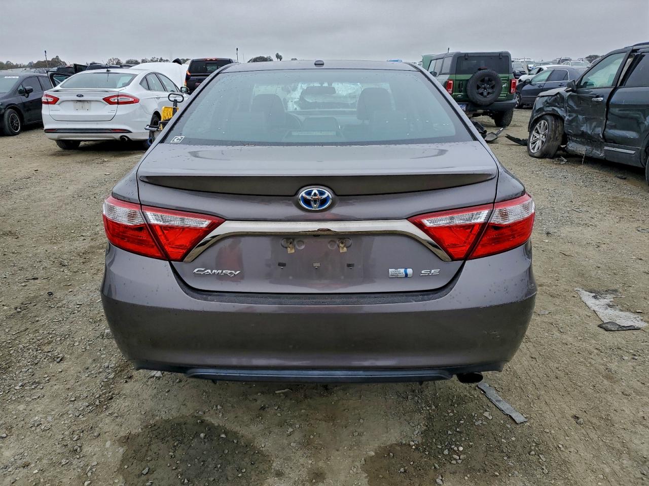 Toyota Camry Hybrid Image 4