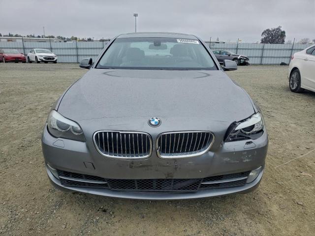 BMW 5 Series I Image 2