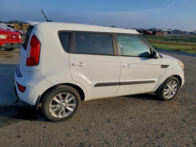Kia Soul + Image 3