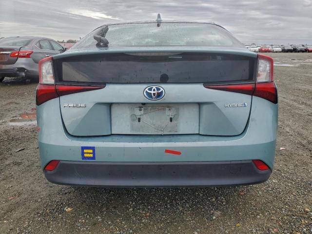 Toyota Prius L Image 5