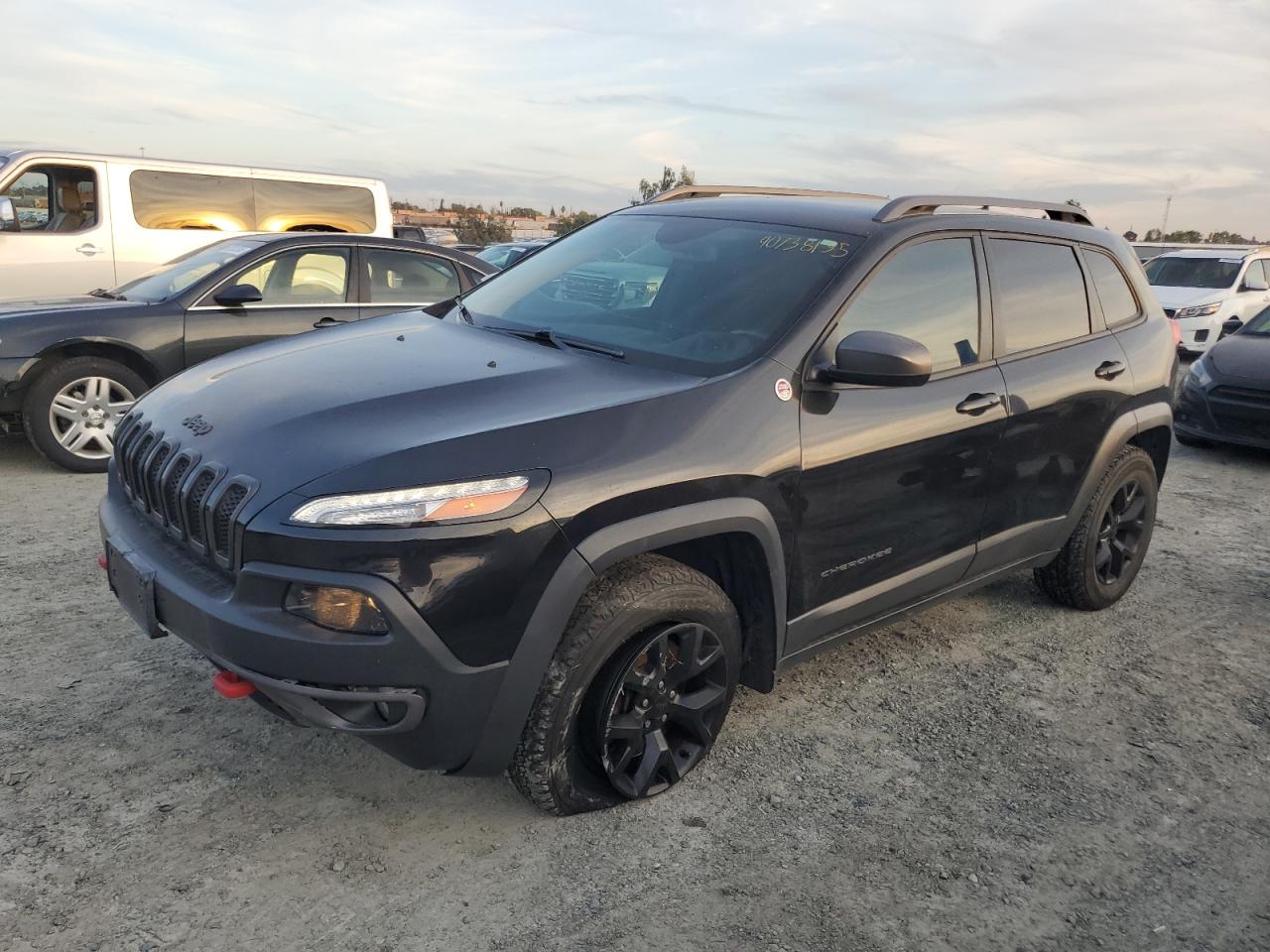 Jeep Cherokee Trailhawk Image 1