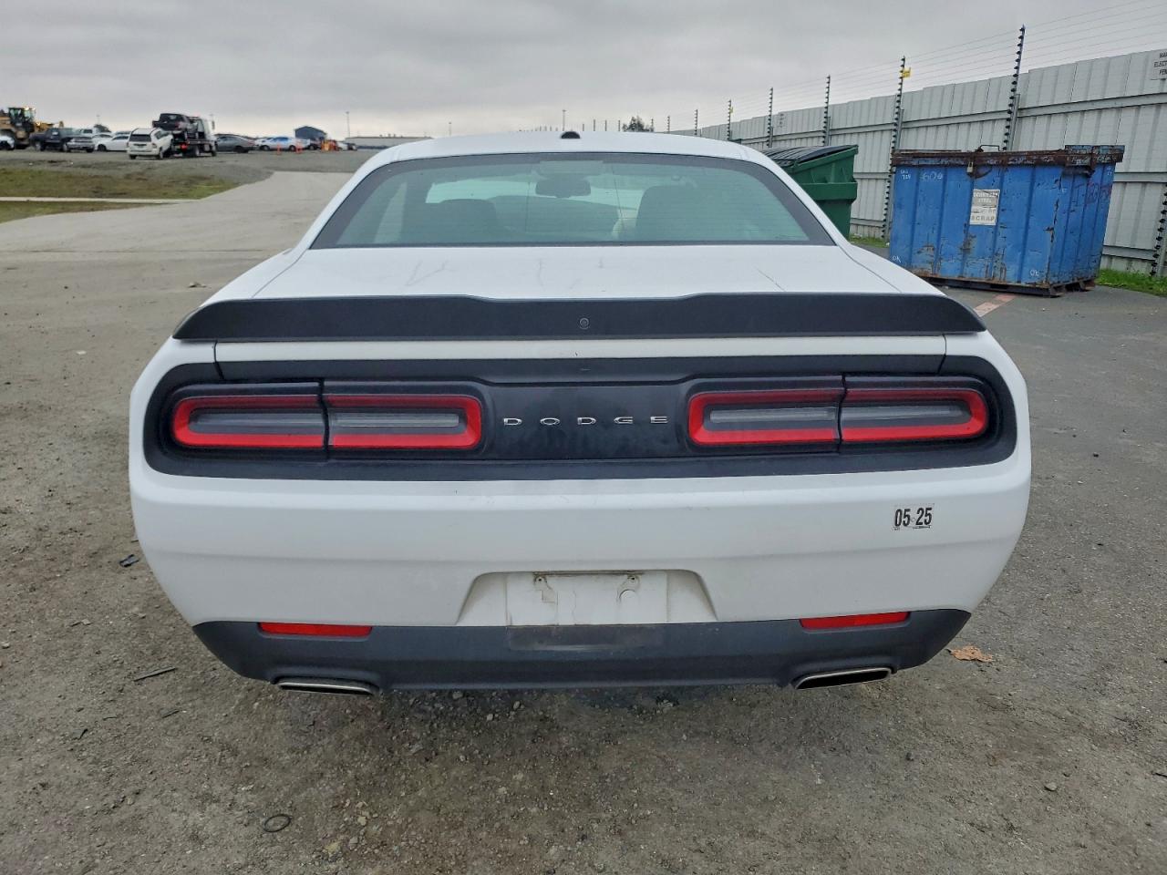 Dodge Challenger Sxt Image 6