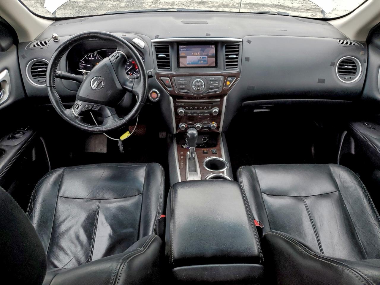 Nissan Pathfinder S Image 3