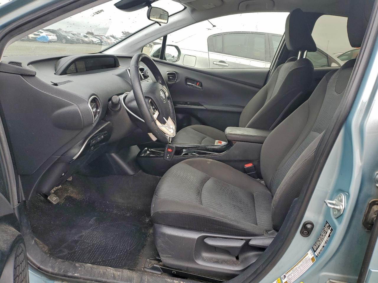 Toyota Prius Image 8