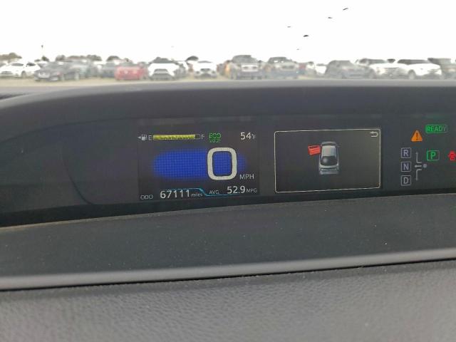 Toyota Prius Image 10