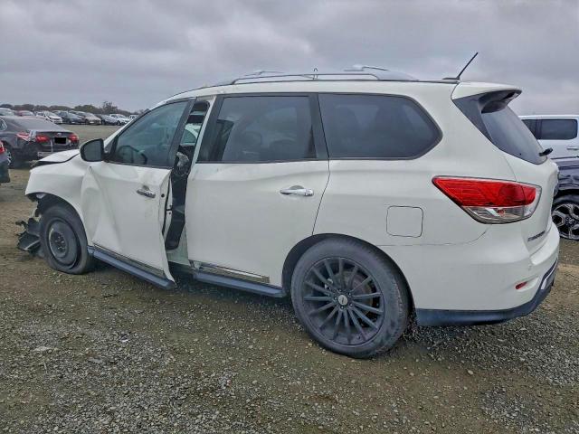 Nissan Pathfinder S Image 12