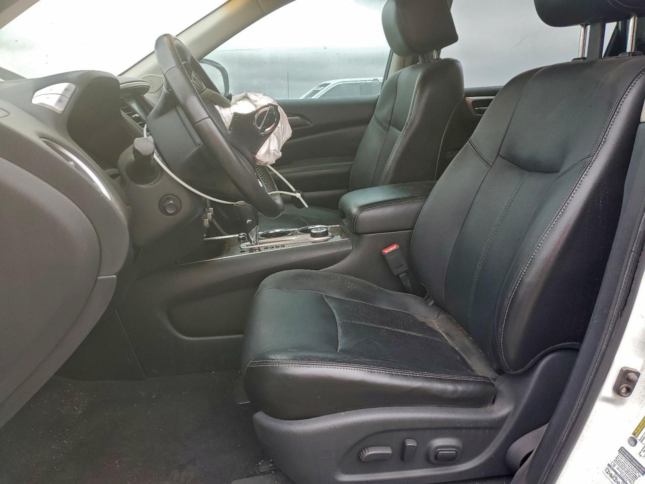 Nissan Pathfinder S Image 13