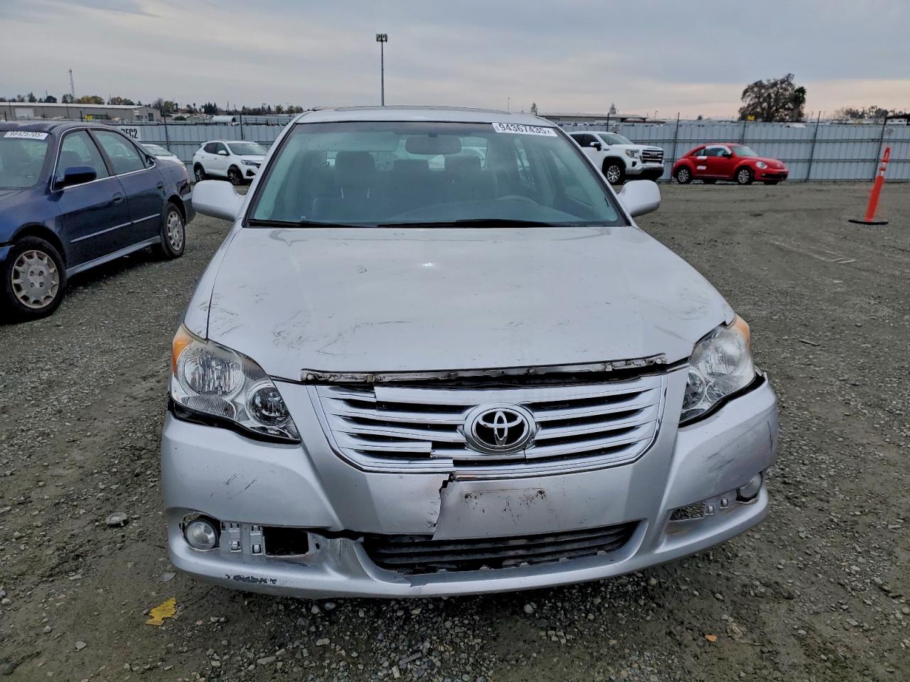 Toyota Avalon Xl Image 3