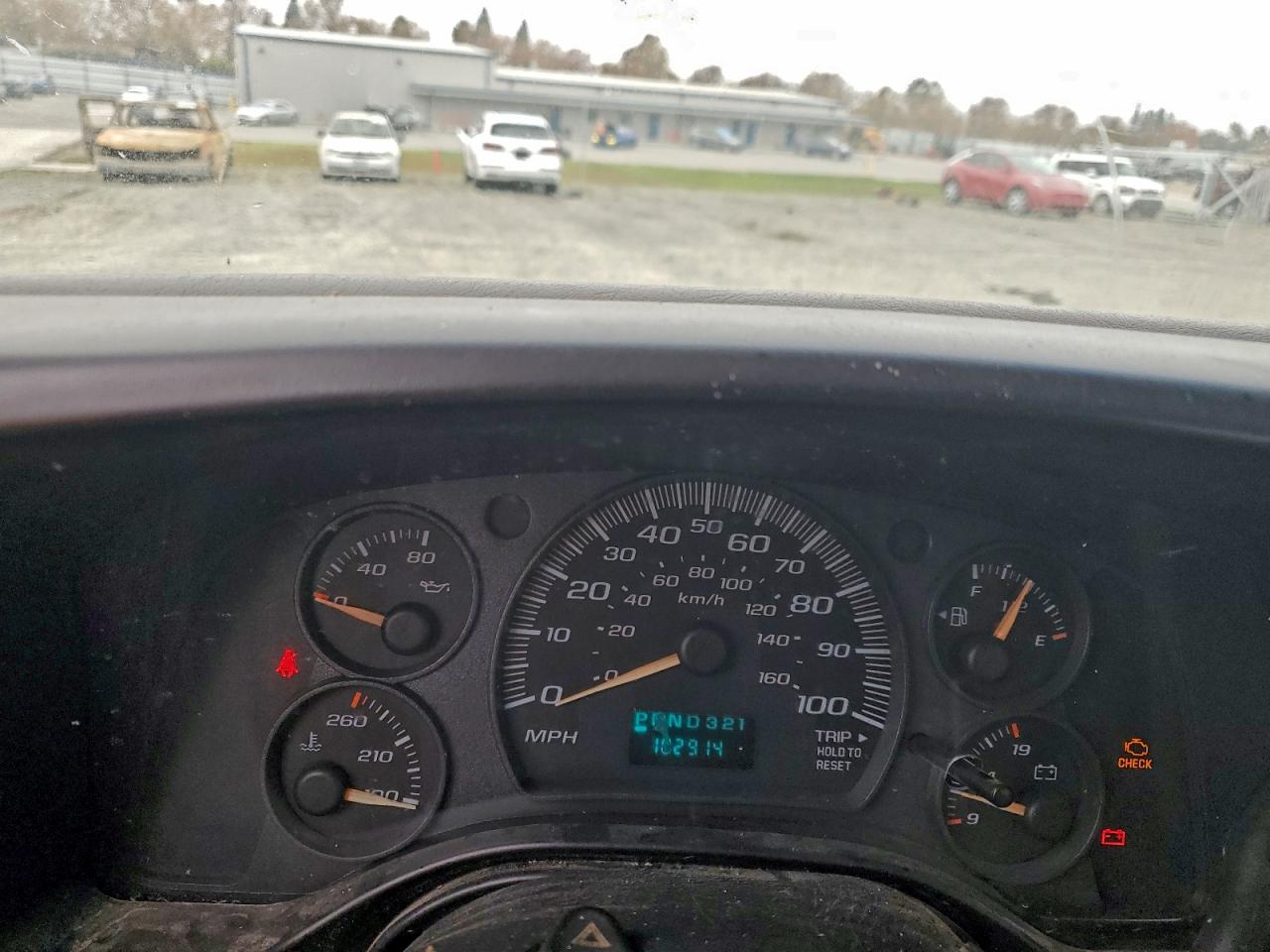 Chevrolet Express Image 9