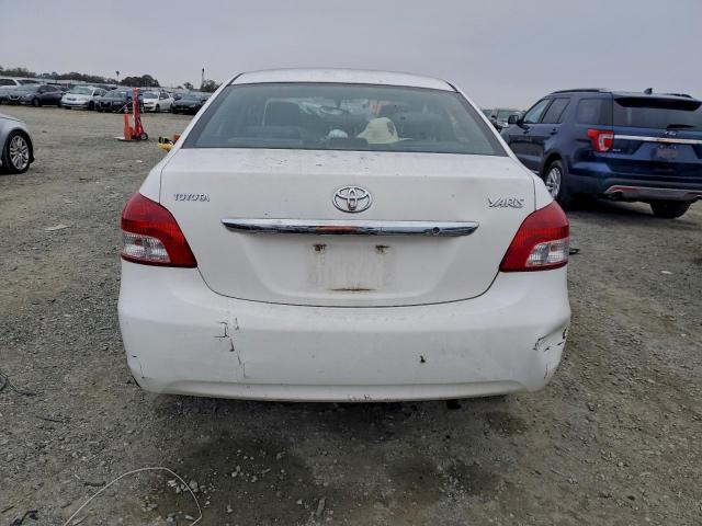 Toyota Yaris Image 3