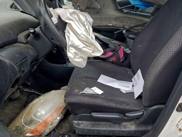 Toyota Yaris Image 7