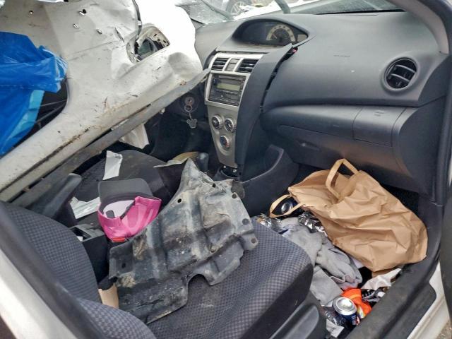 Toyota Yaris Image 6