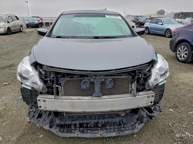 Nissan Altima 2.5 Image 4