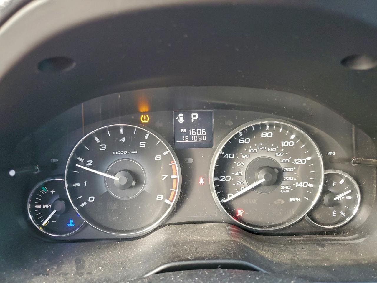 Subaru Outback 2.5i Image 6