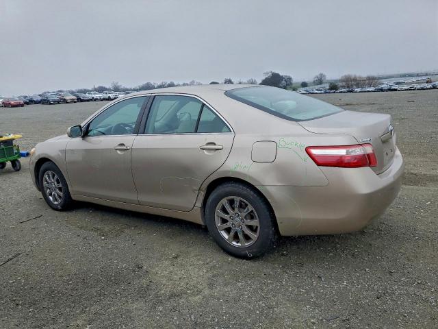 Toyota Camry Base Image 2