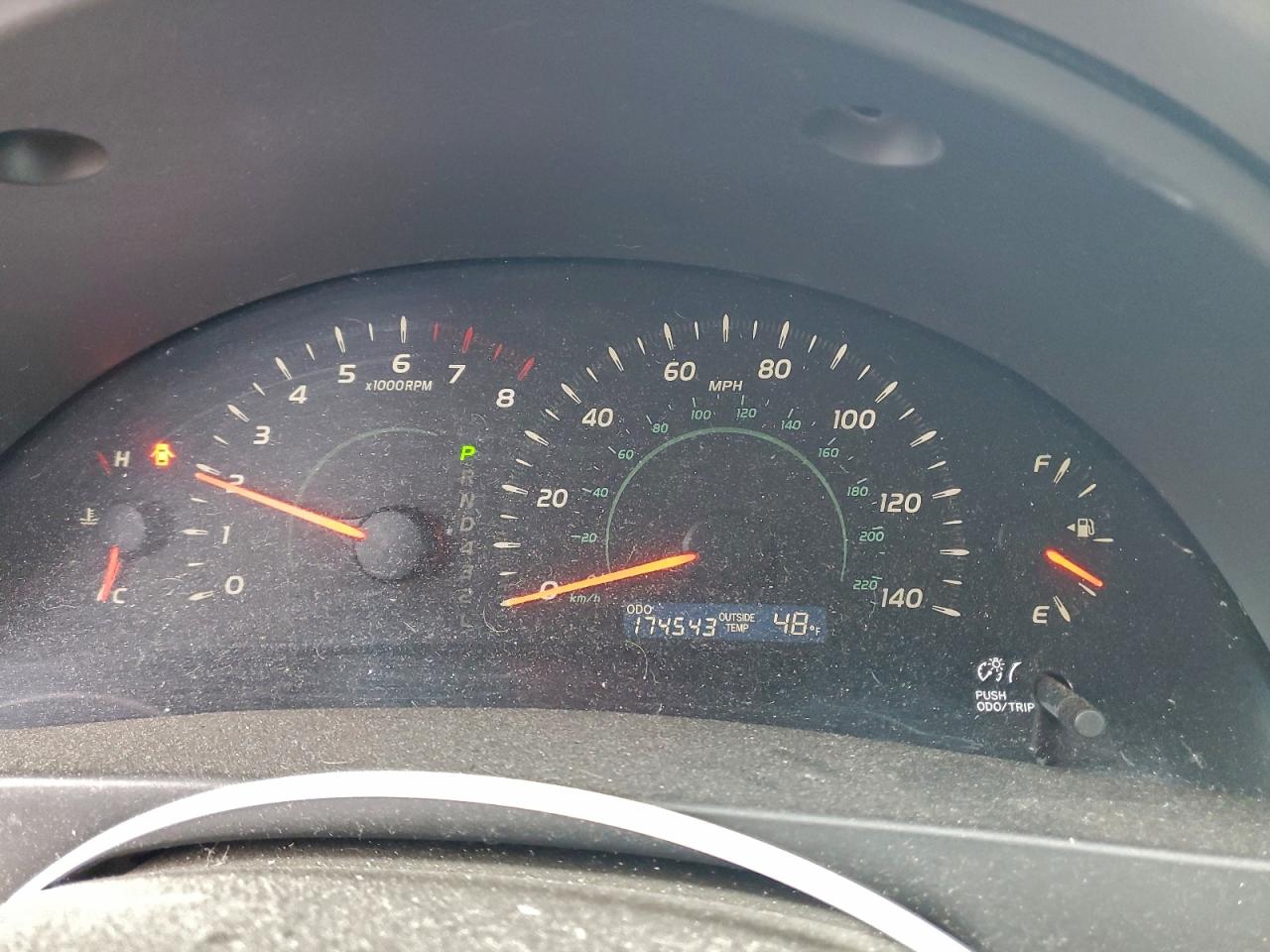 Toyota Camry Base Image 8