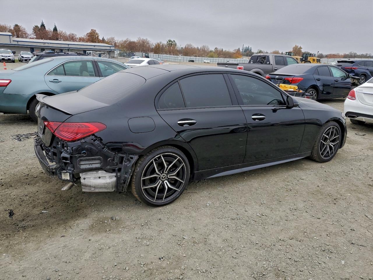 Mercedes-Benz C-Class 300 Image 4