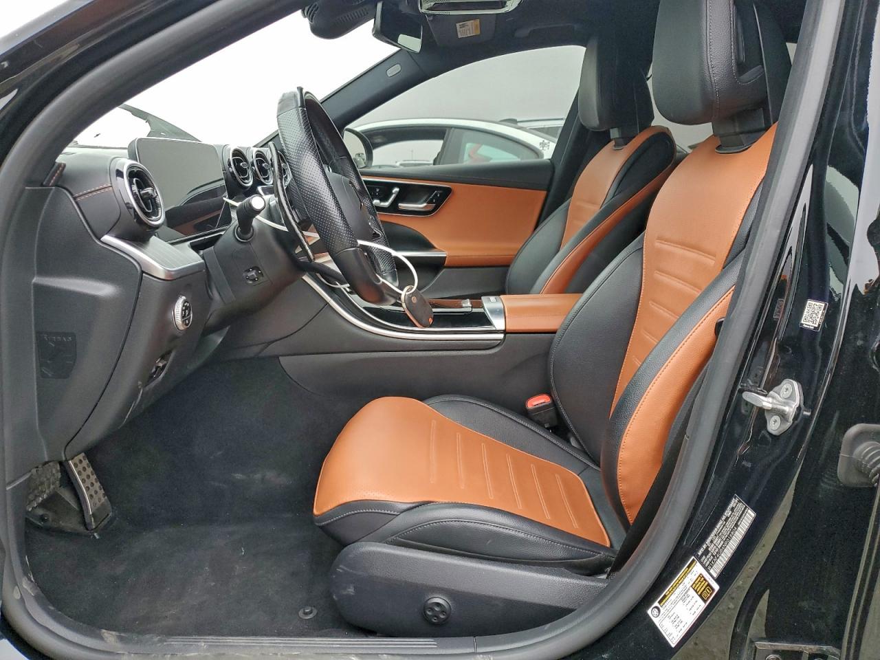 Mercedes-Benz C-Class 300 Image 6